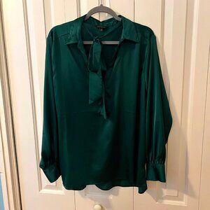 Green Banana Republic Pullover Blouse with Front Tie Size XL